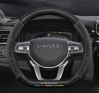 Bọc vô lăng Lynk & Co 06